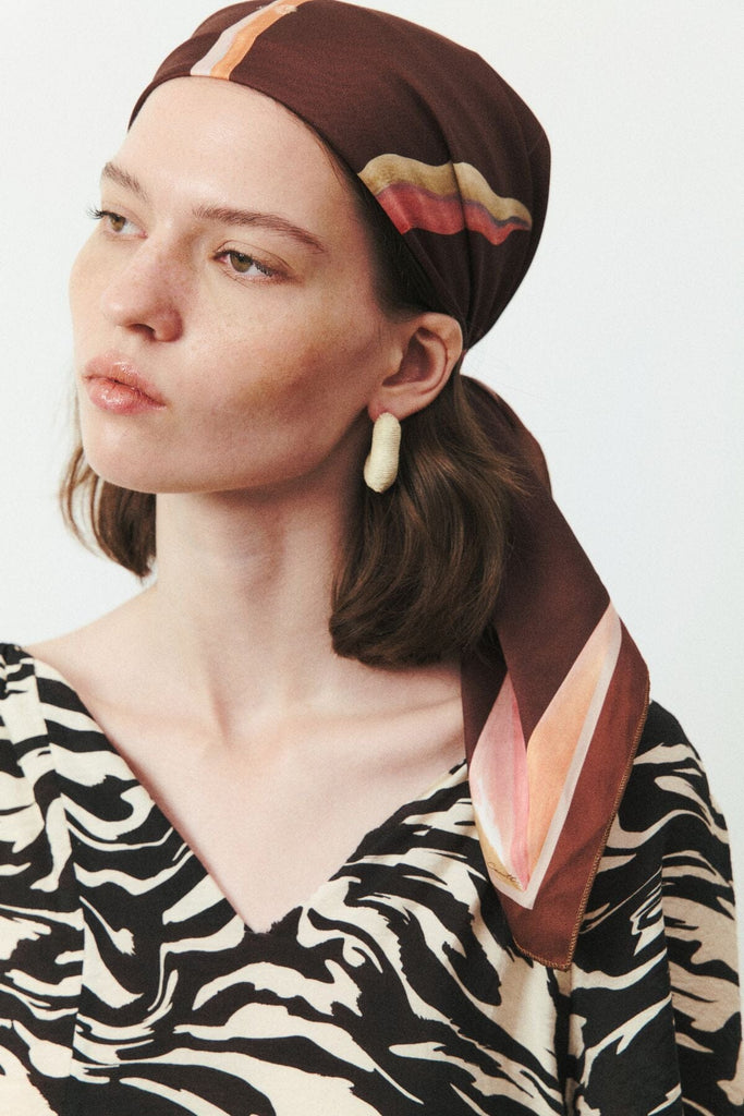 CREAM TEXTURED GEO EARRINGS - Nakamol