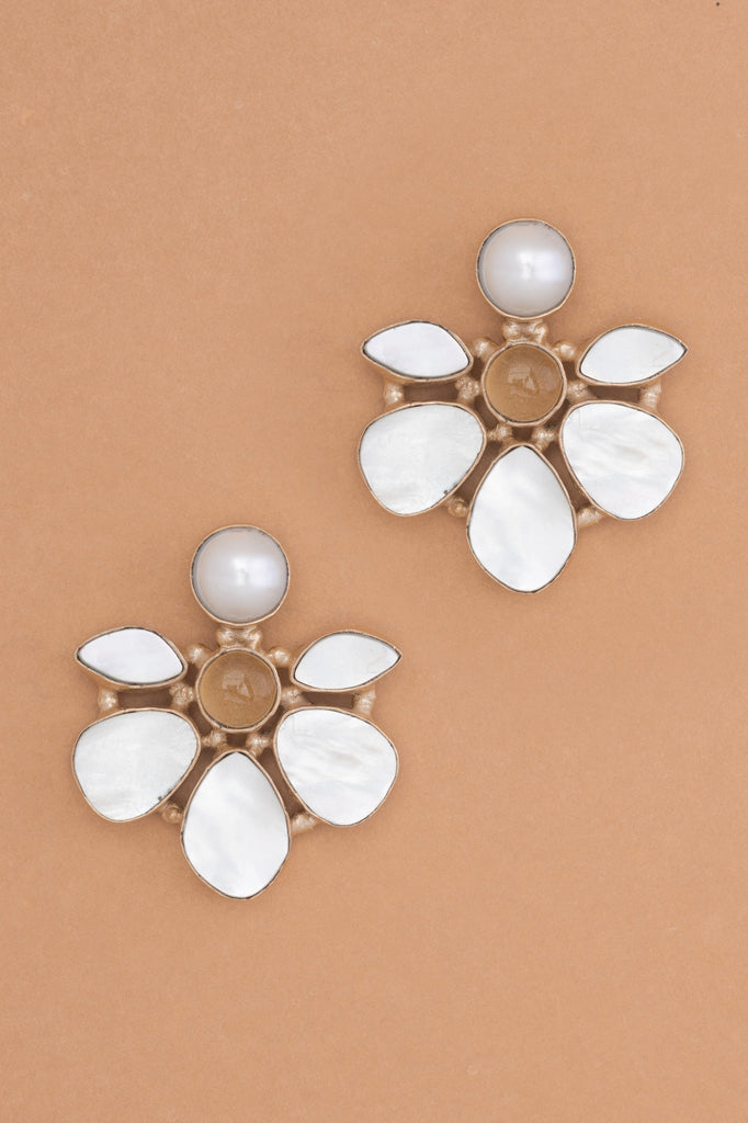 White Cream Floral Stone Earrings - Nakamol