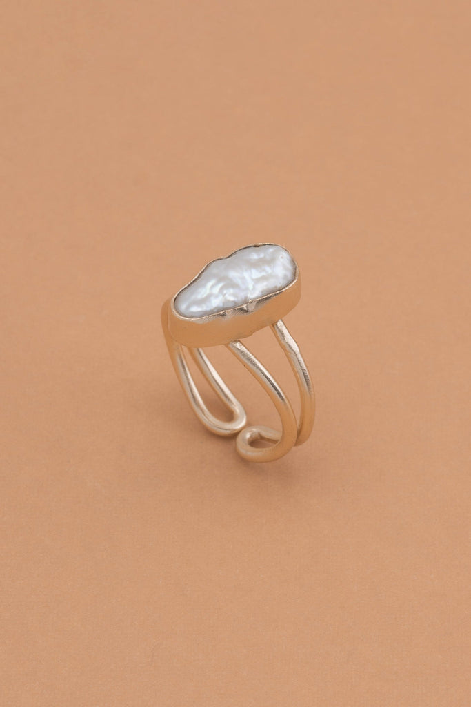 White Oyster Pearl Promise Ring - Nakamol