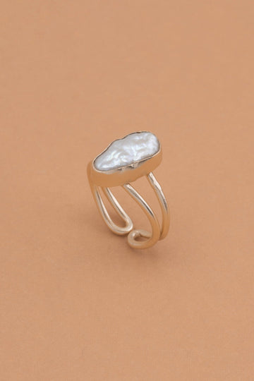 White Oyster Pearl Promise Ring - Nakamol