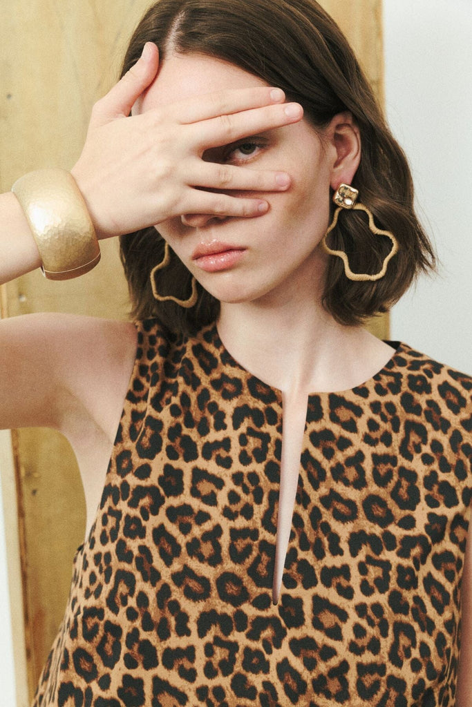 TAN GOLD SWIRL EARRINGS - Nakamol