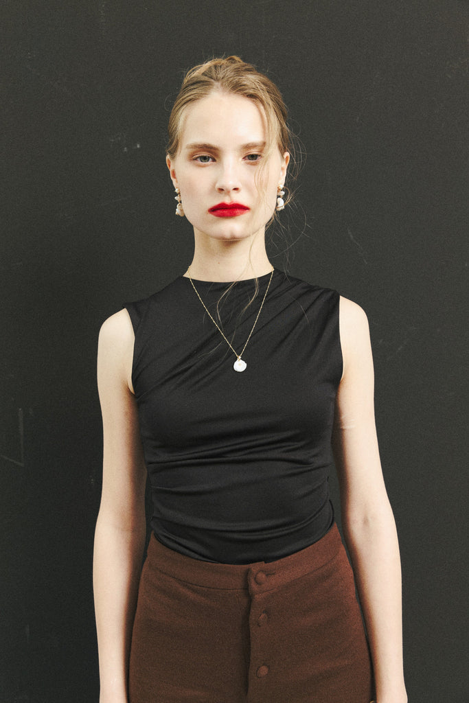 White Pearl Pendant Necklace - Nakamol