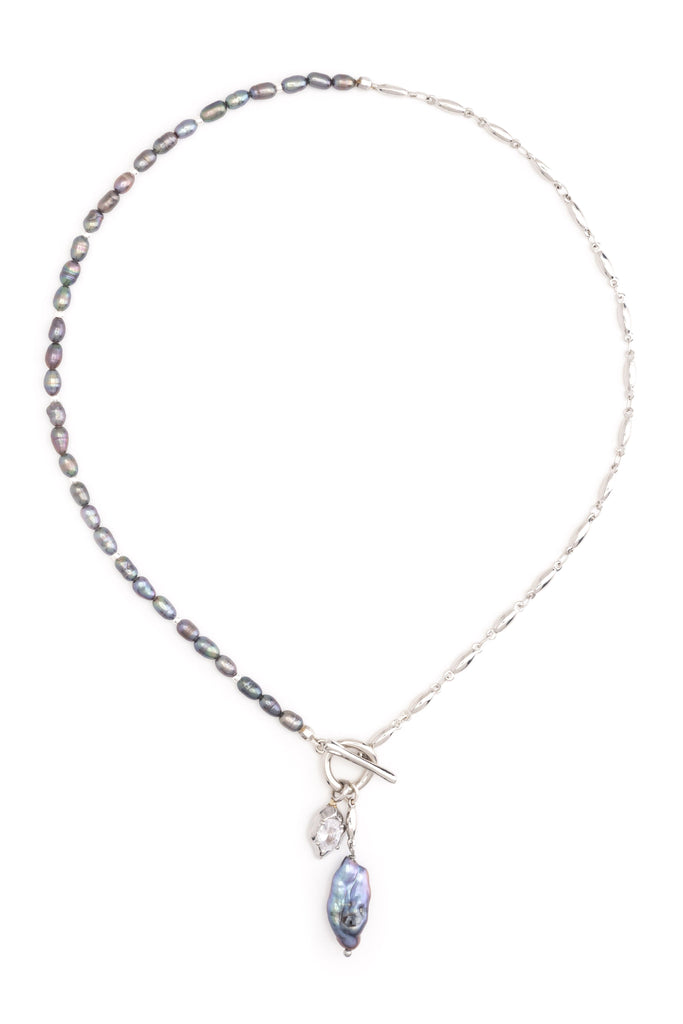 Hoop and Loop grey Pearl Necklace - Nakamol