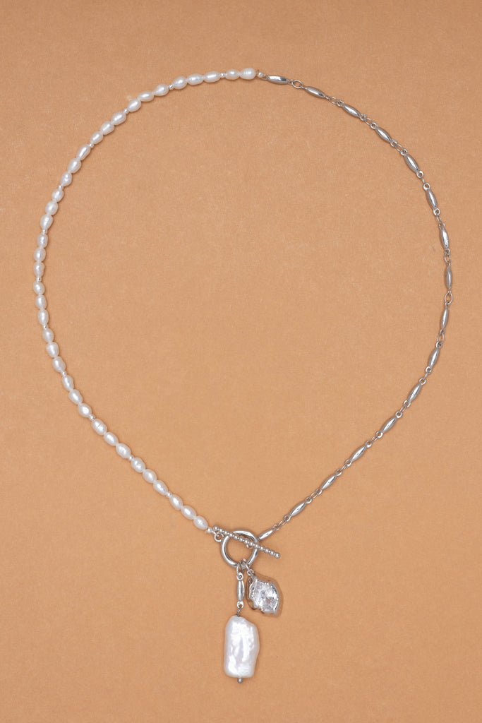 Hoop and Loop Pearly Necklace - Nakamol
