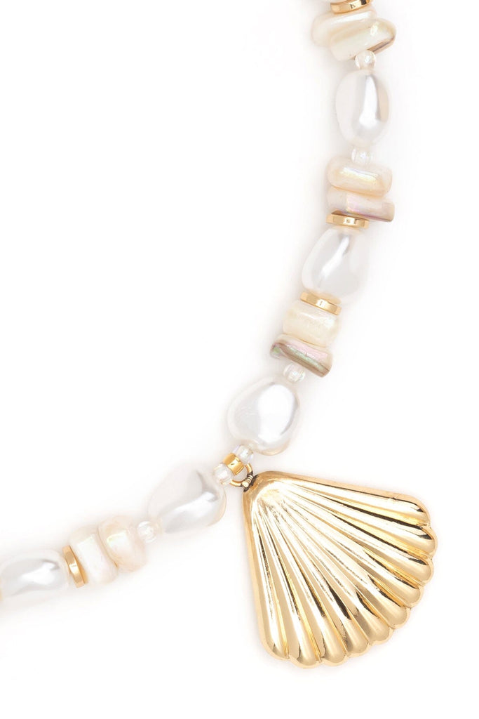 Golden Shell Pearl Strand Short Necklace - Nakamol