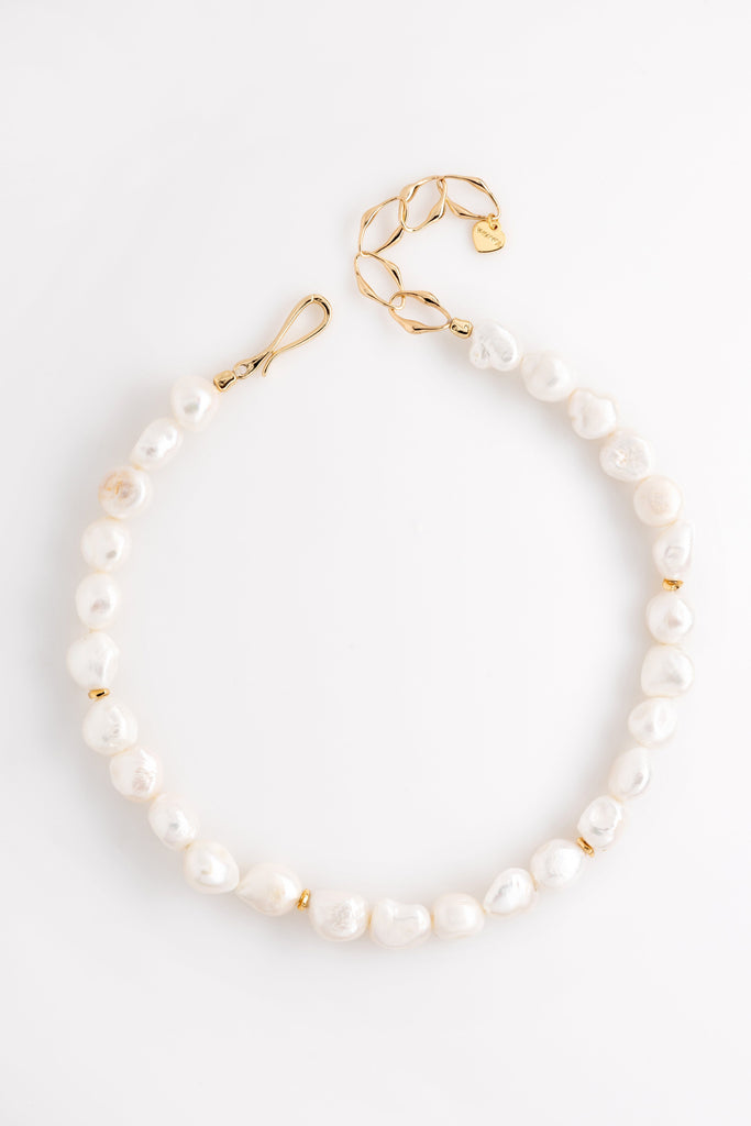 Chunky Single Strand Classic Pearl Necklace - Nakamol