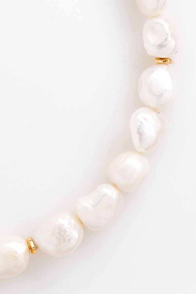 Chunky Single Strand Classic Pearl Necklace - Nakamol