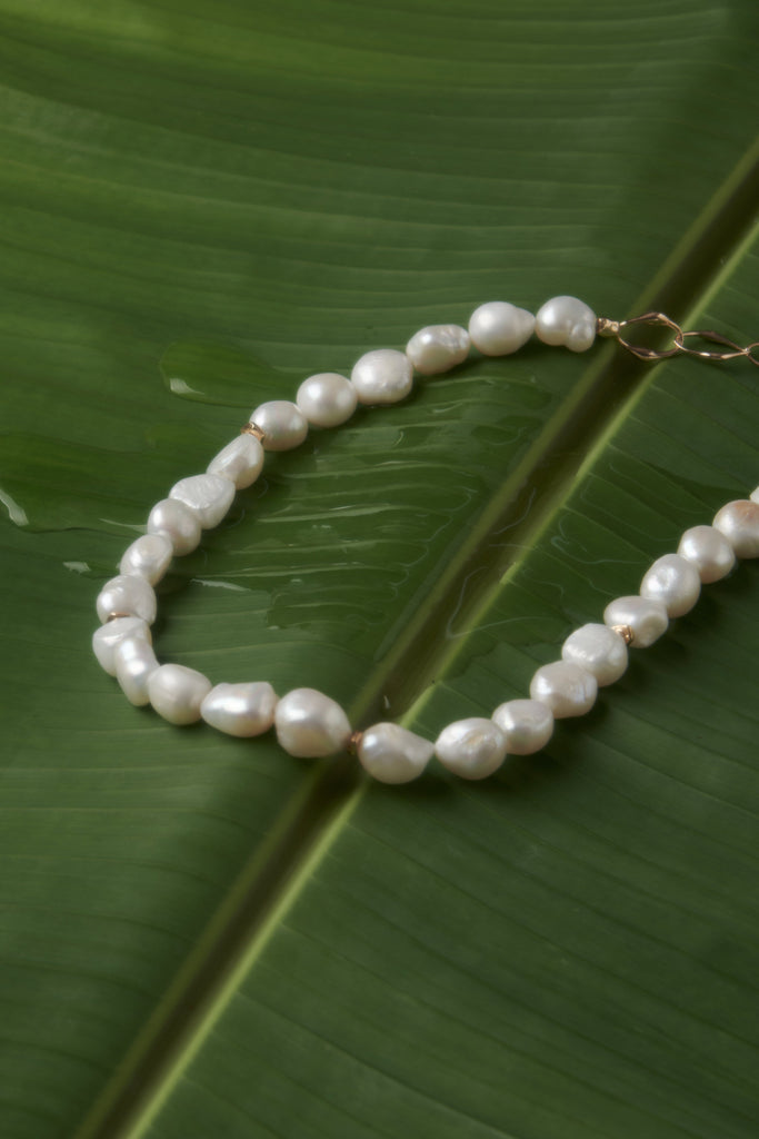 Chunky Single Strand Classic Pearl Necklace - Nakamol