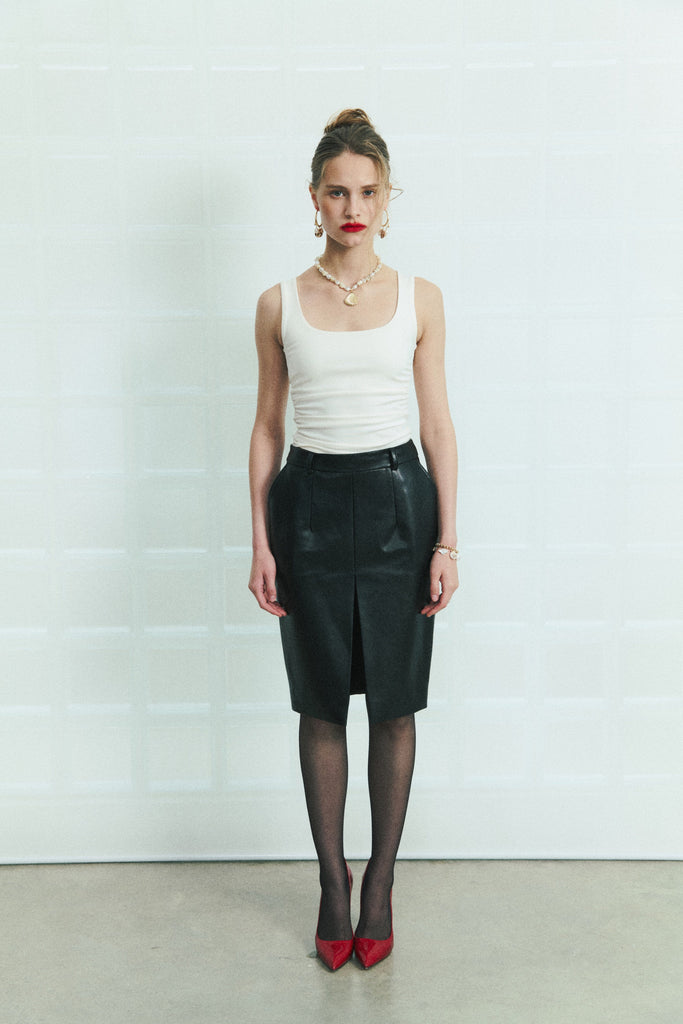 Golden Shell Pearl Strand Short Necklace - Nakamol