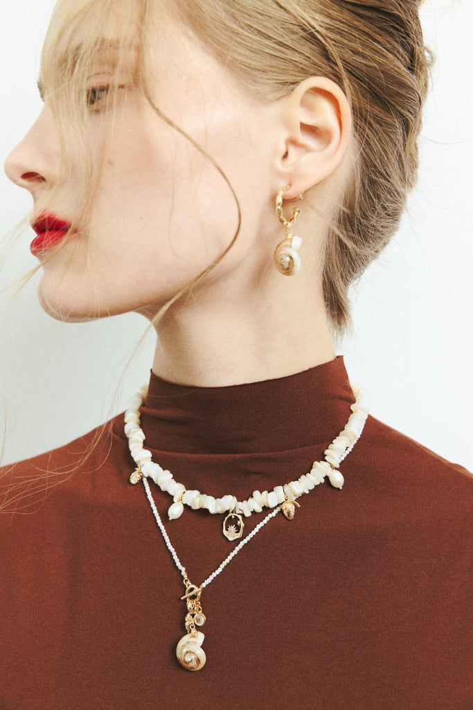 Sandy Beach Gold Shell Necklace - Nakamol