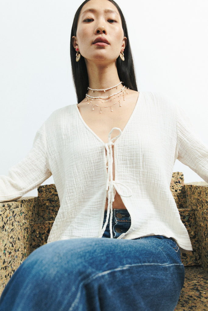 White Pearl Gold Stud Necklace - Nakamol
