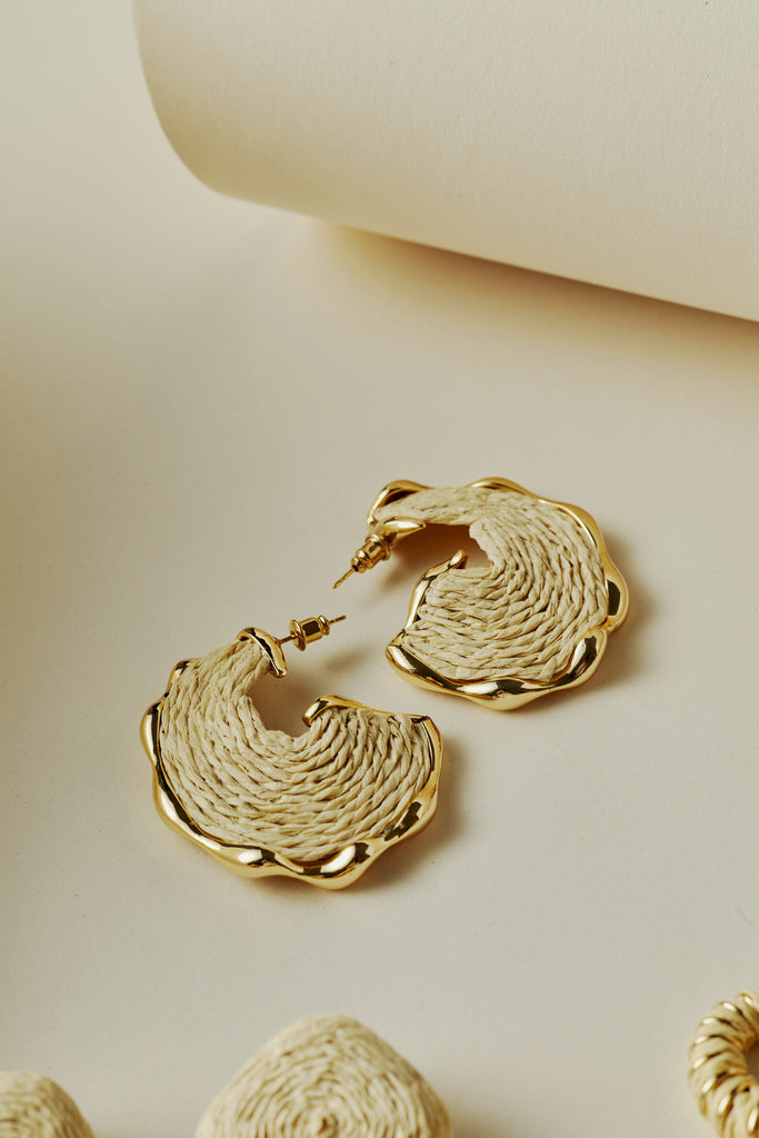 CRESCENT TEXTURED EARRINGS - Nakamol