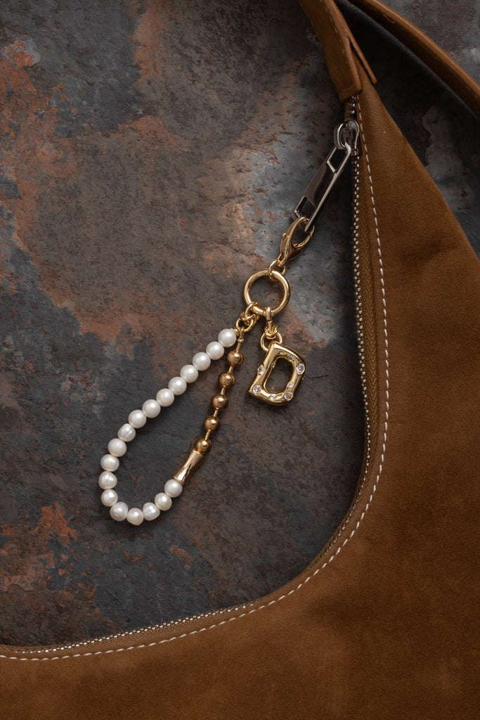 D Gold White Elegant Keychain - Nakamol