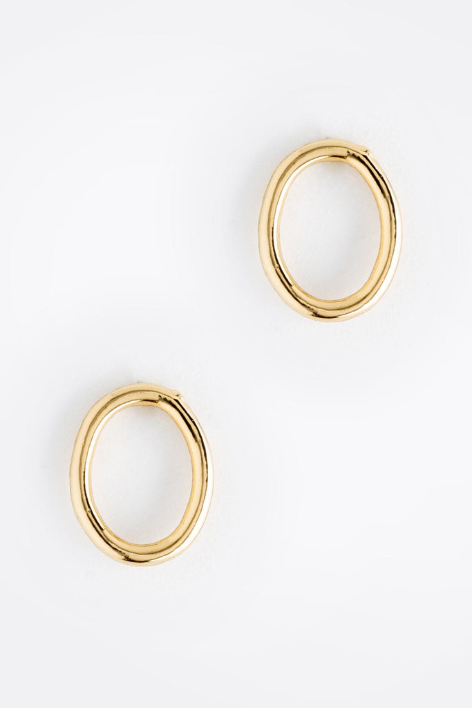 Letter O Gold Condensed Earrings - Nakamol