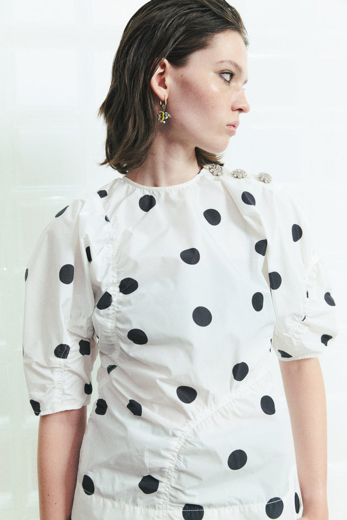 Black Gold Fish Drop Earrings - Nakamol