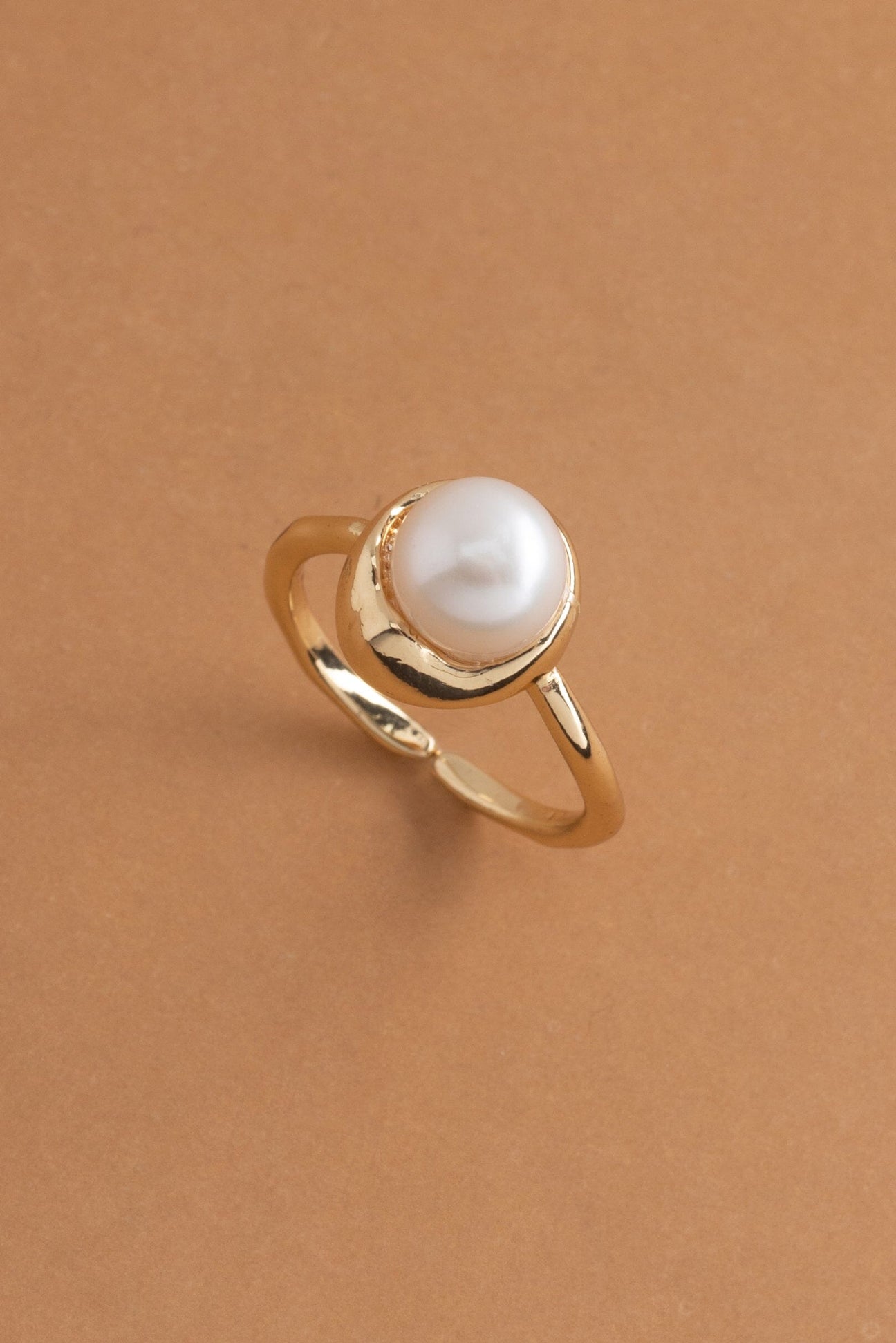 Single Pearl Gold Ring - Nakamol