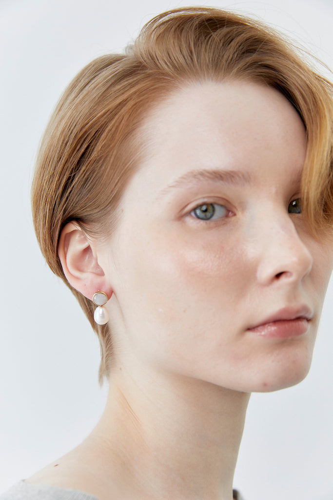 White Pearl Moonstone Drop Earrings - Nakamol