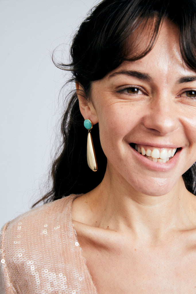 Sleek Gold Turquoise Earrings - Nakamol