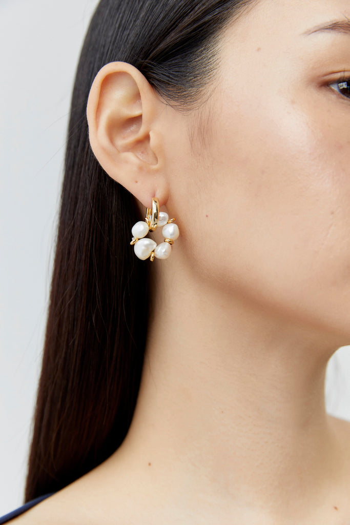 Short Rice Pearls Earrings - Nakamol