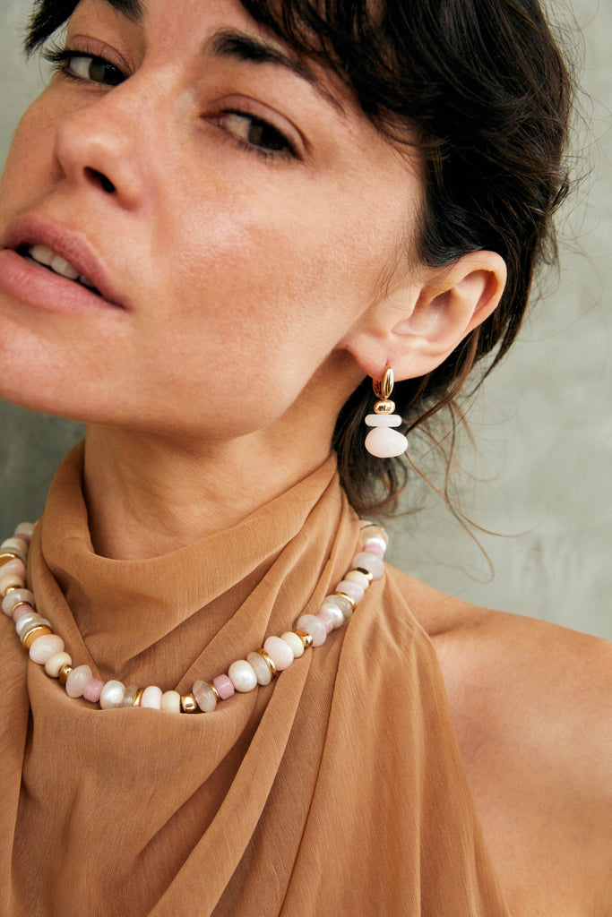 Single Strand Pink and White Short Necklace - Nakamol
