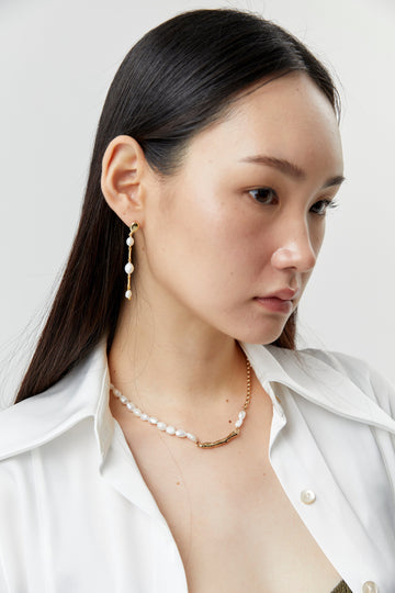 Asymmetrical White Pearl Gold Chain Necklace - Nakamol