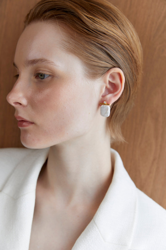 Flat White Pearl Earrings - Nakamol