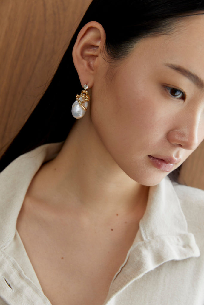 Geometric Pearl Stud Earrings - Nakamol