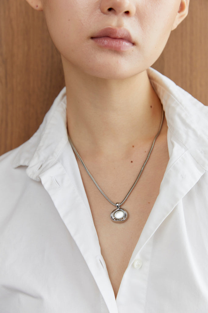 Classic White Pearl Necklace - Nakamol
