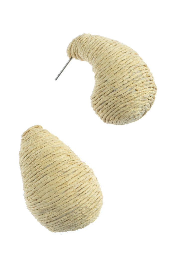CREAM TEXTURED SHELL EARRINGS - Nakamol