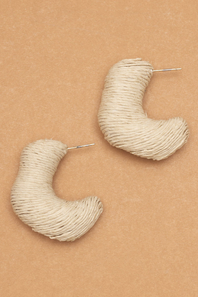 CREAM TEXTURED GEO EARRINGS - Nakamol