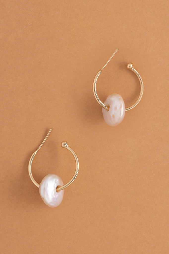 Coin Pearl Hoop Earrings - Nakamol