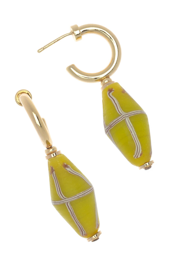 GREEN INDIAN BEADS WITH BRASS EARRINGS - Nakamol