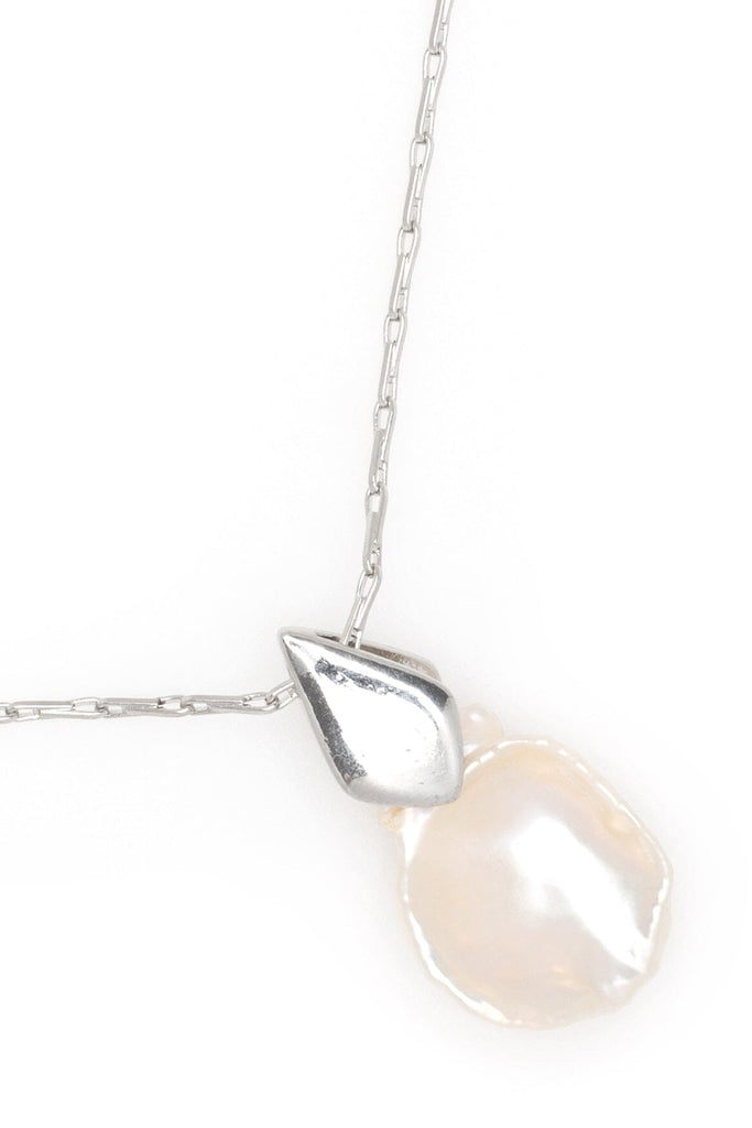 Keshi Flat Pearl Pendant Necklace - Nakamol