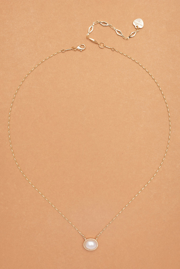 Faceted White Pearl Gold Chain Necklace - Nakamol