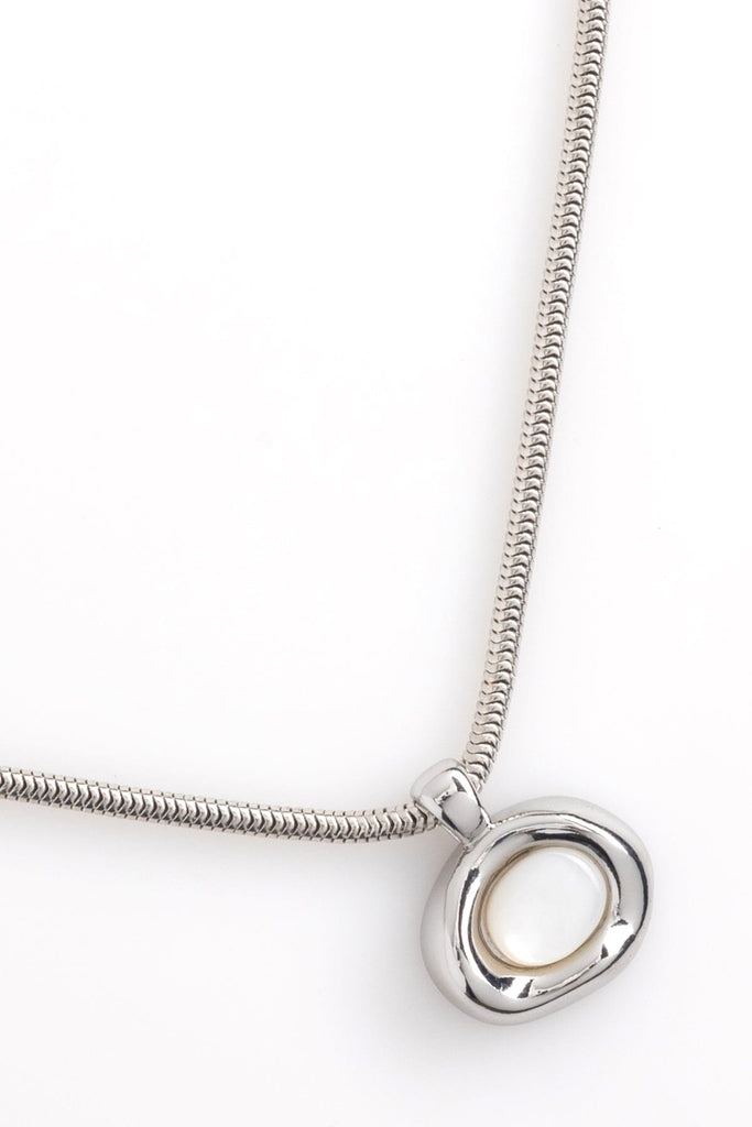 Classic White Pearl Necklace - Nakamol