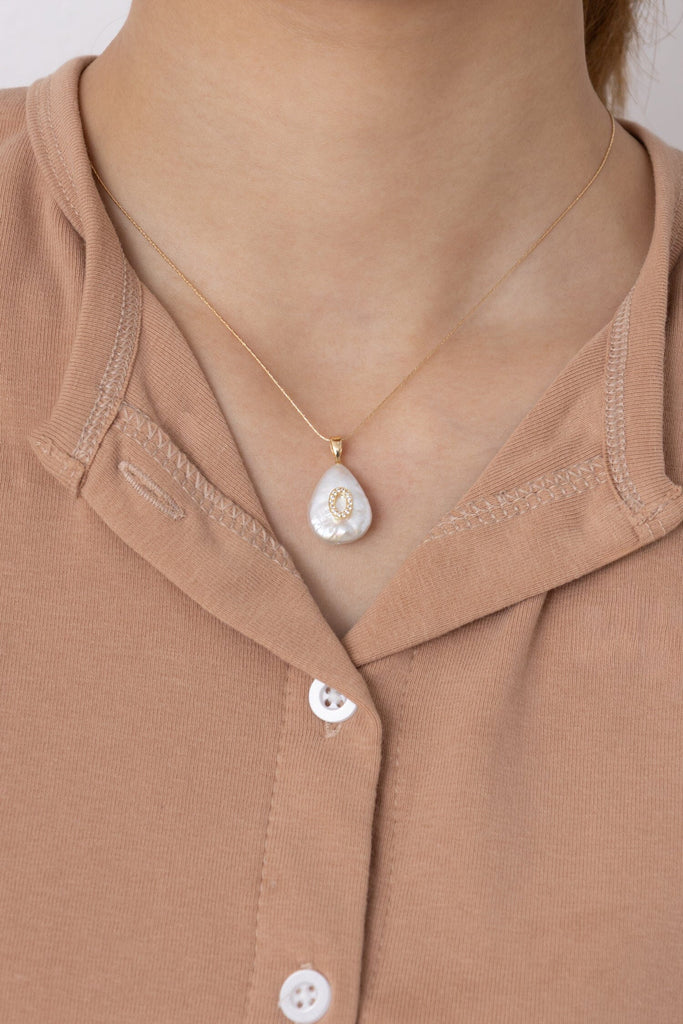 O White Pearl Pendant Necklace - Nakamol