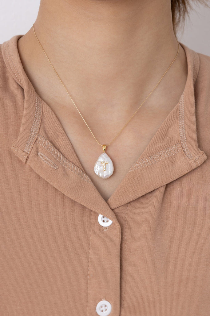 T White Pearl Pendant Necklace - Nakamol