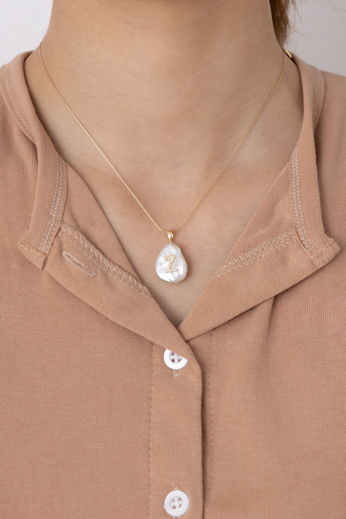Z White Pearl Pendant Necklace - Nakamol