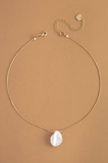 Delicate Shell Pearl Necklace - Nakamol